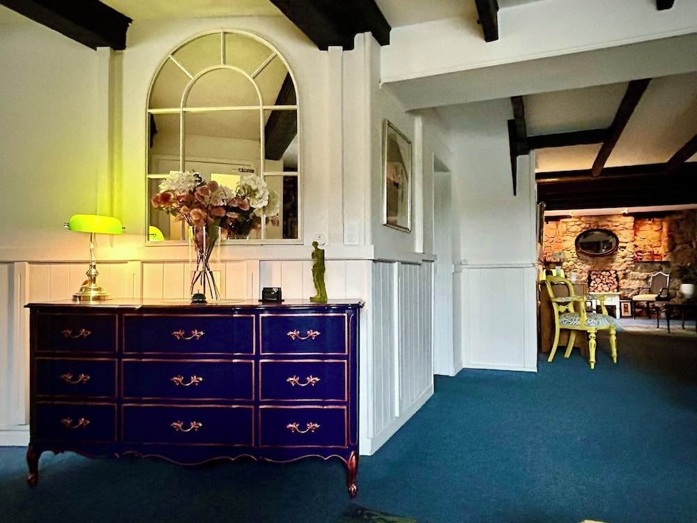 Britannia House Vintage B&B Cornwall