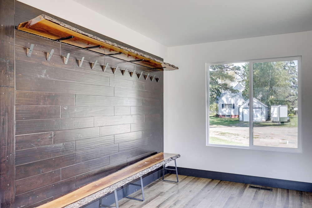 'the Townhall' Northwoods Retreat w/ Large Patio!