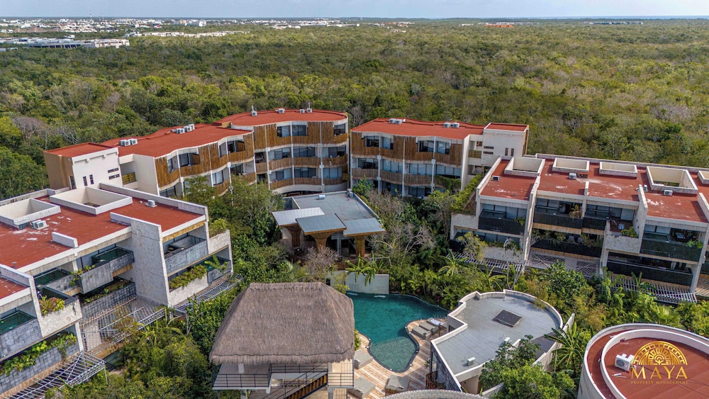 Adora Tulum H-05 1BR Condo