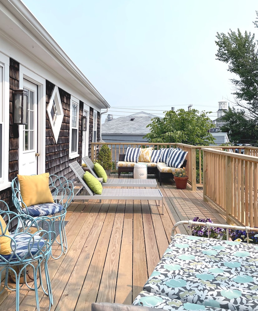 Salt House Inn