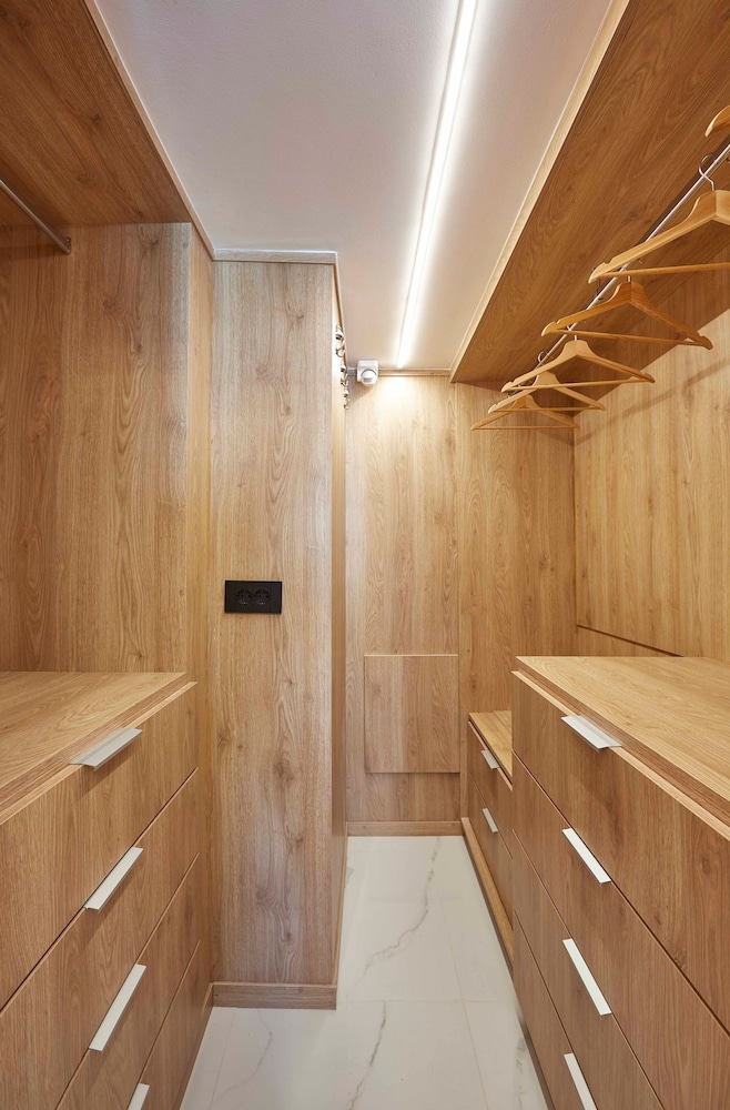 Kallimarmaro M M Smart Suite by Superhost Hub