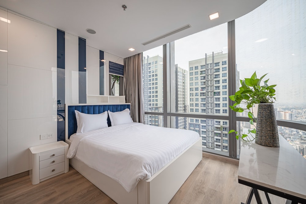 Landmark 81 - Unique Condotel