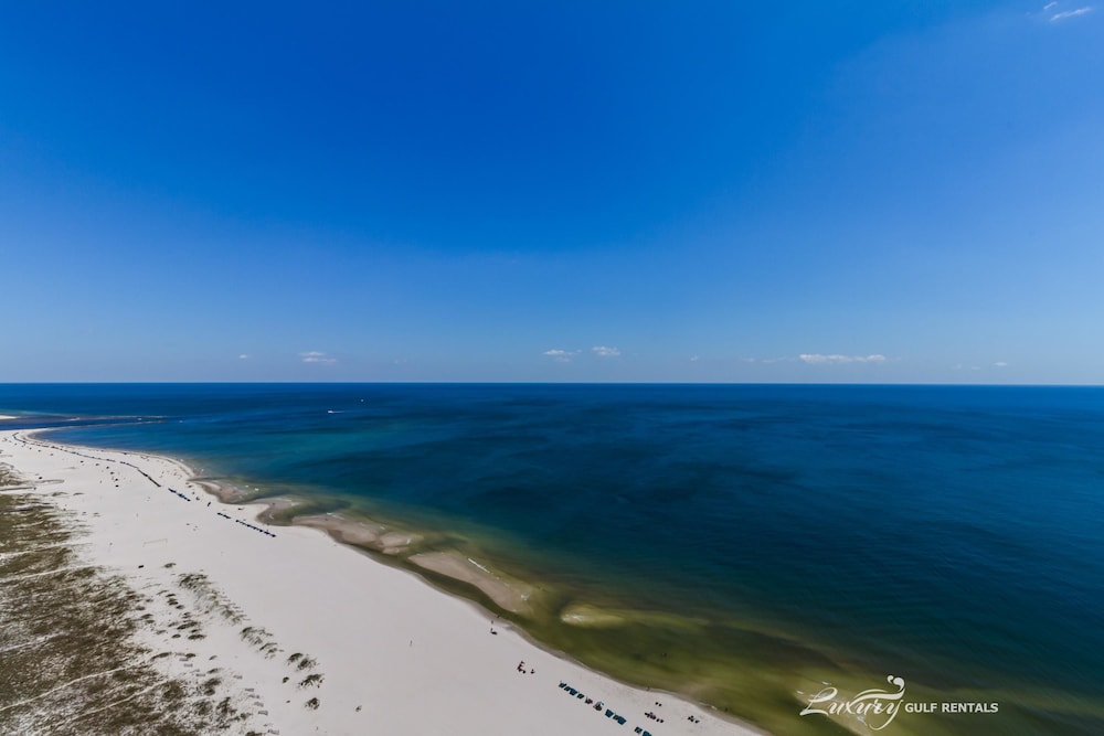 Turquoise Place 2806C