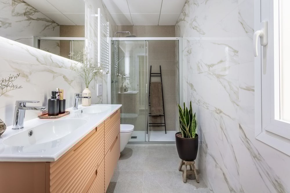 Lisala - 2 Bedrooms in Trafalgar