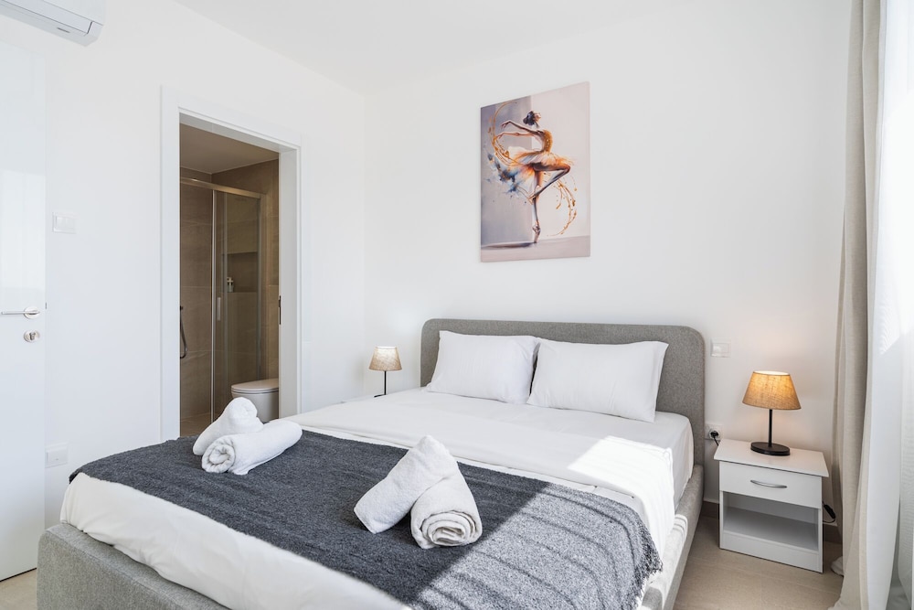 Jas Living Apts & Balconies in Larnaca