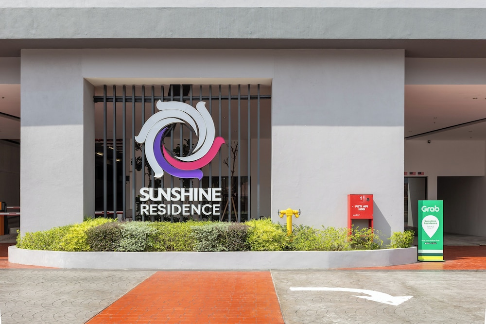 Sunshine Residence Suites