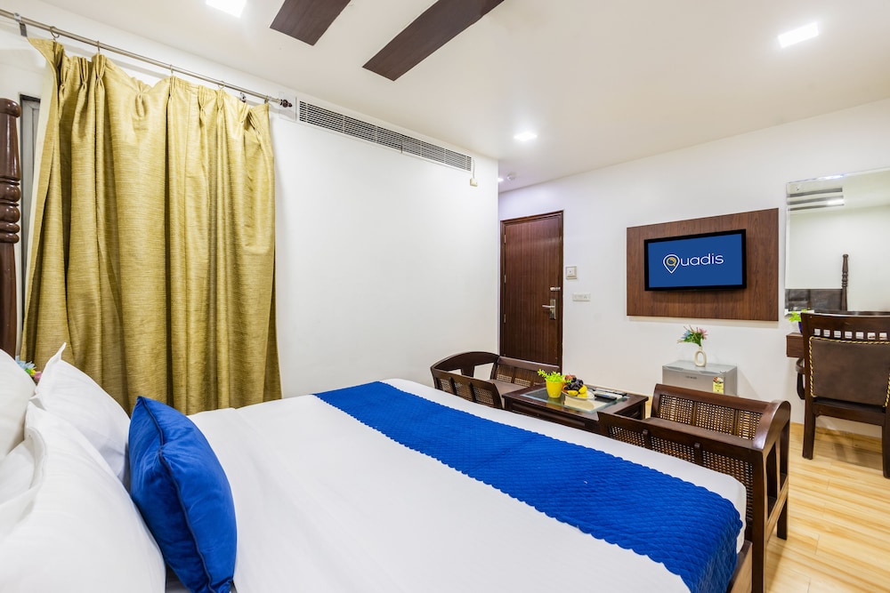 Hotel Downtown by Quadis - East of Kailash