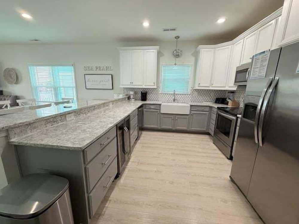 Sea Pearl 7 Bedroom Home