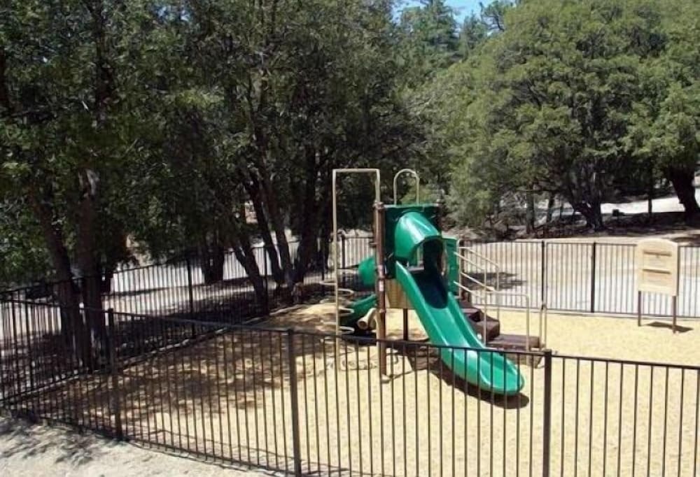 Idyllwild RV Resort - Caravan Park