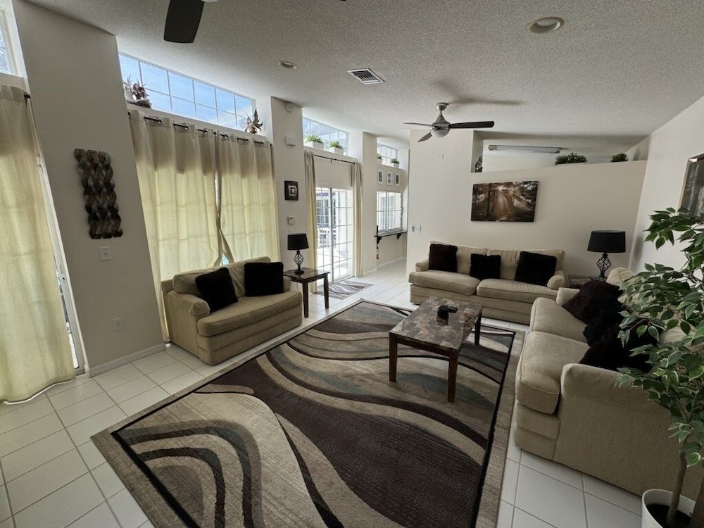 Villa Crayson 3 Bedroom Home