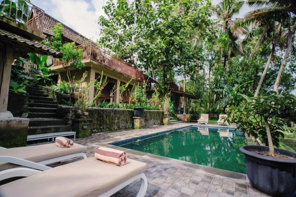 Anggrek Sari Villa