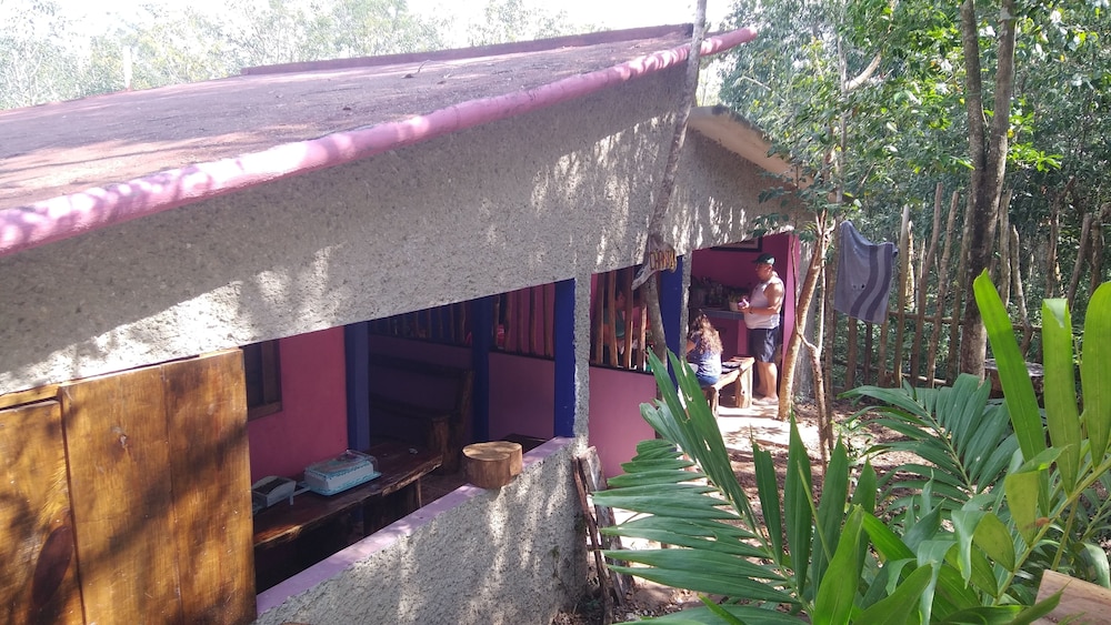 Hotel y Temazcal en Solferino