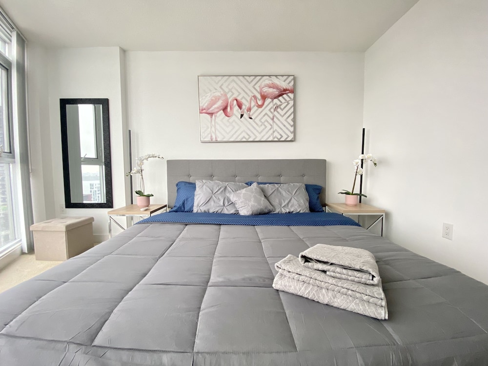 Waterfront Luxury Residences