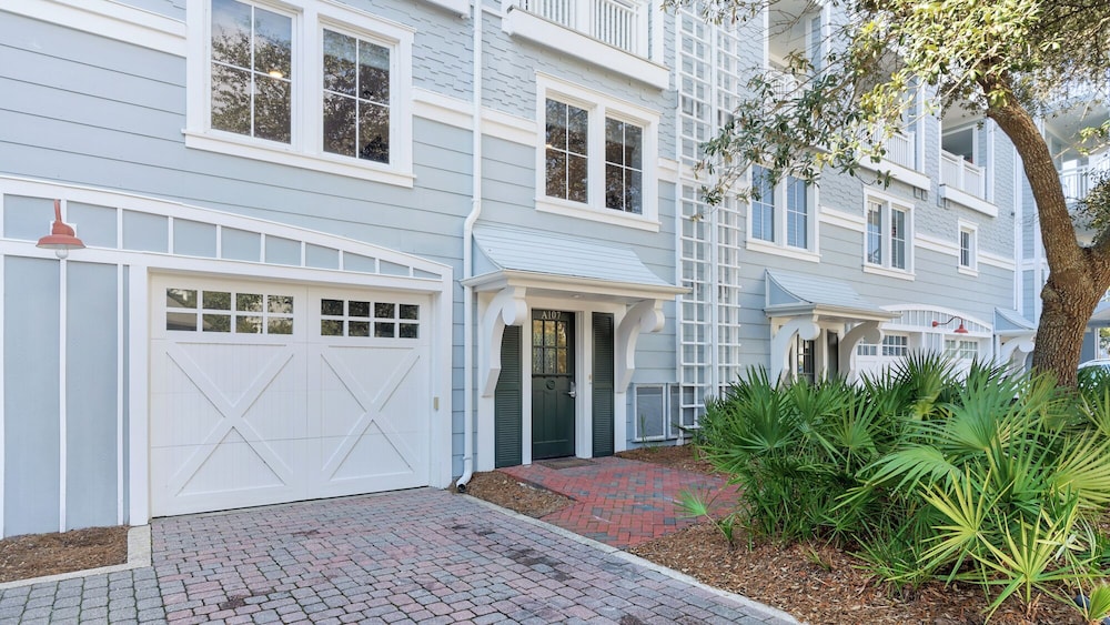 Watersound Beach Retreat Pool & Gulf Views + Free Attraction Tickets!