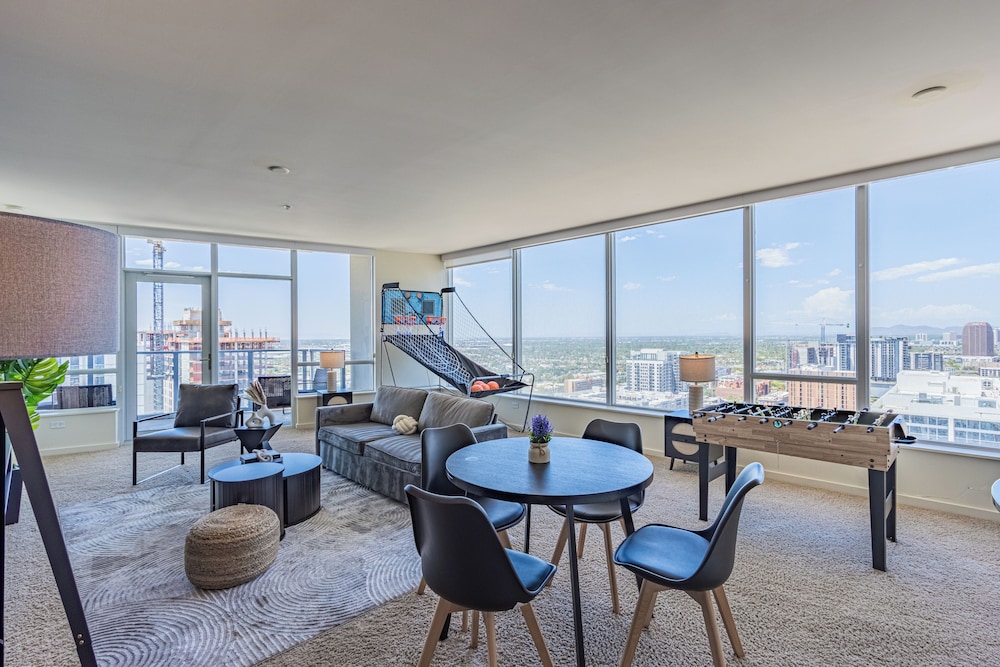 ROVE LIVING/KL - 44 Monroe