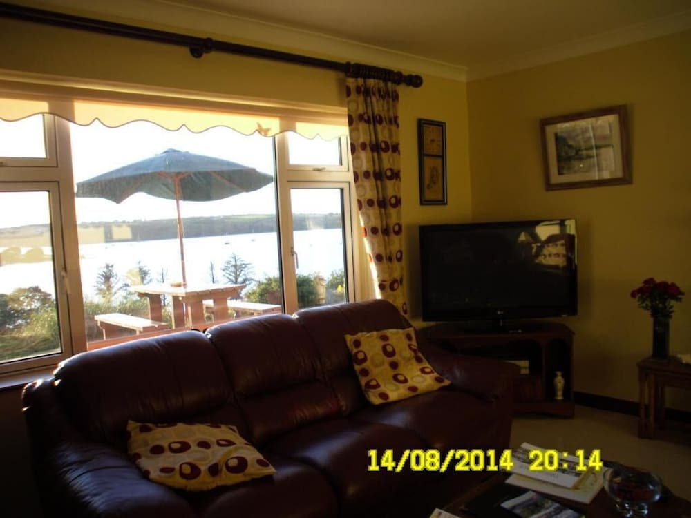 Channel View Bed & Breakfast