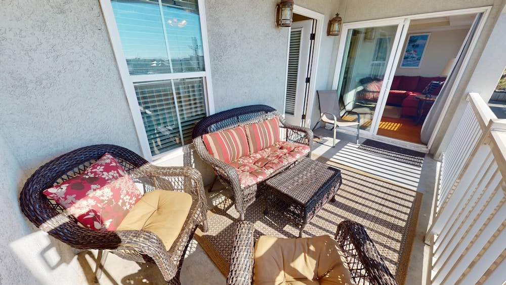 Pelican Landing 302 by Tybee Vacation Rentals
