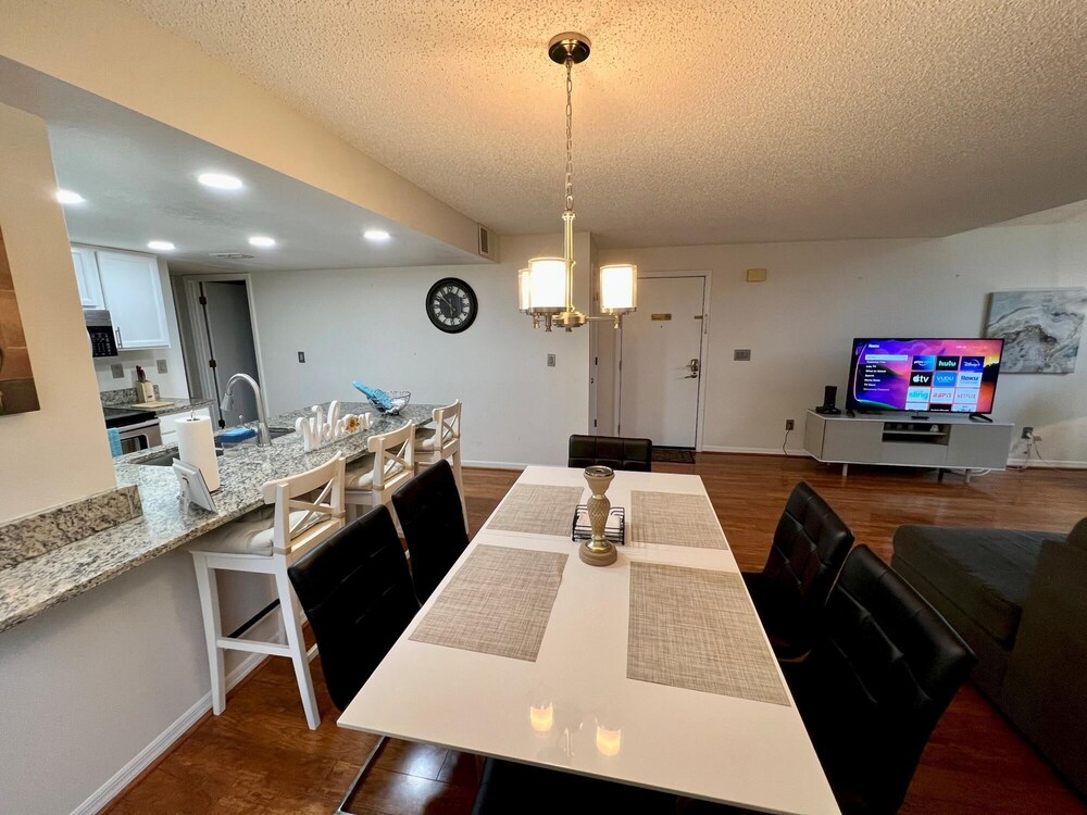Grand Family Deluxe 3BD Condo Near Disney Universal 22 view 3