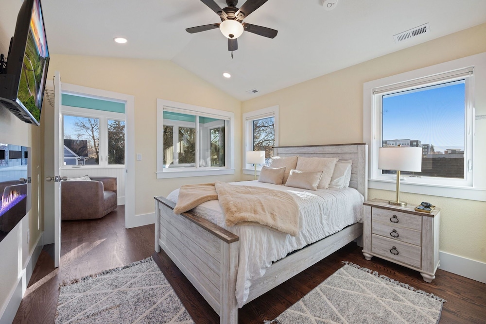 Cozy Home in Downtown Loveland W/ Free Bikes! view 5