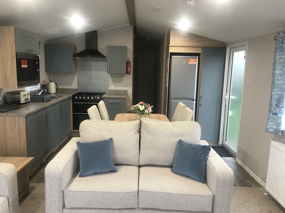 Driffield Vacations - Captivating 3-bed Brand new Luxury Caravan - Property Image 8