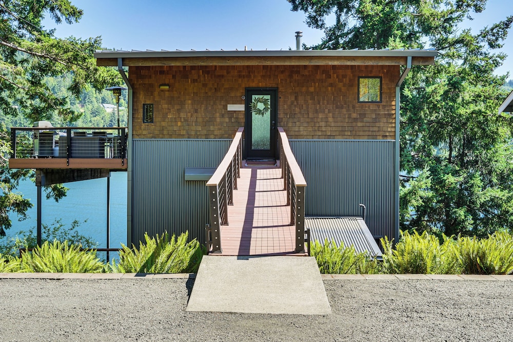 Modern Summit Lake Escape - Spacious Deck w/ View!