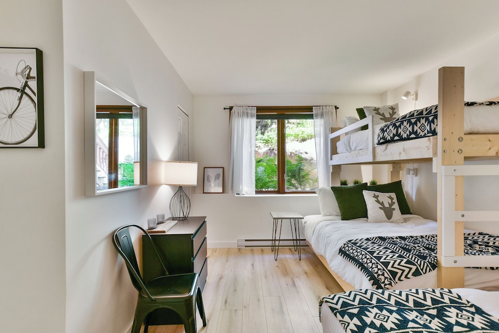 Les Haut Bois Condominiums -RVMT