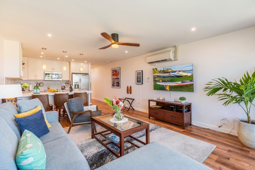 Kuau Plaza Paia Condo with Parking