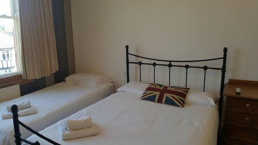Syston Guest House