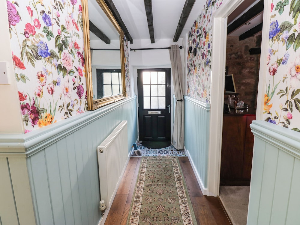 Rose Hip Cottage