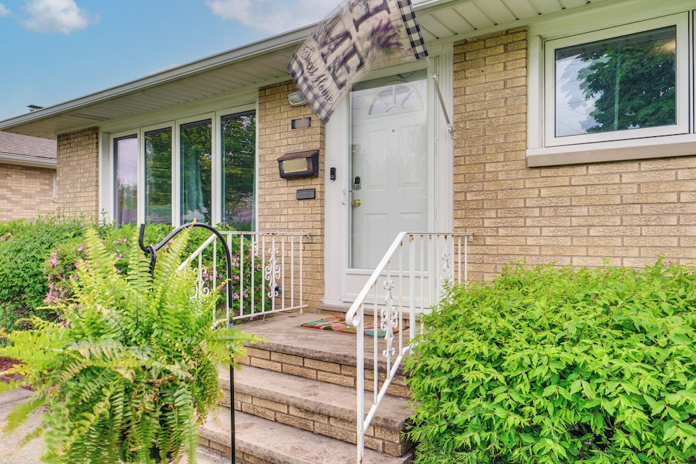 8 Mi to Cleveland: Family Home w/ Fenced Backyard!