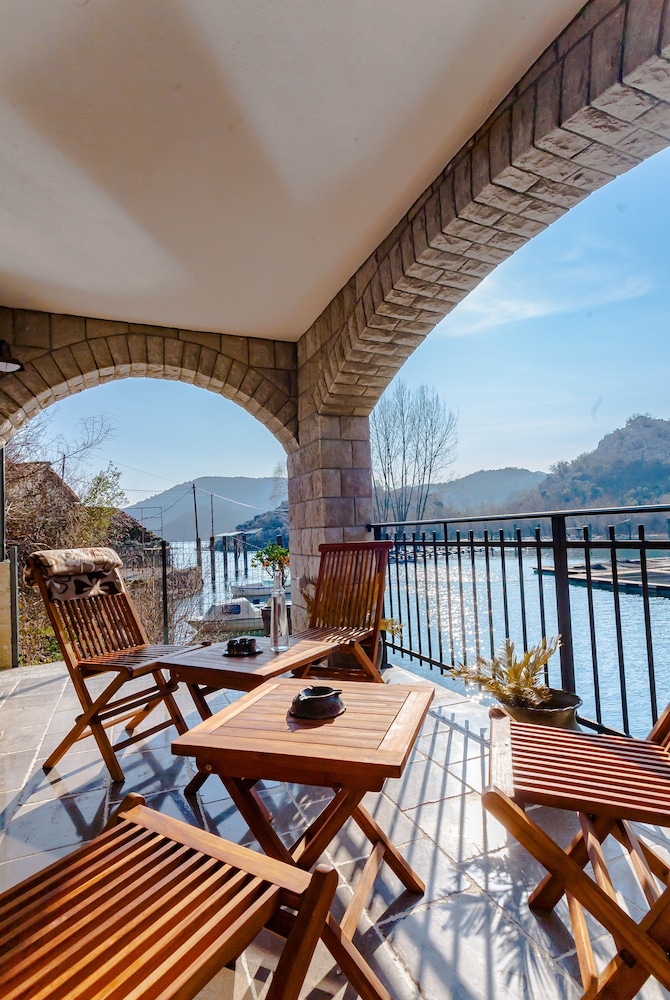 Paradise House Skadar Lake