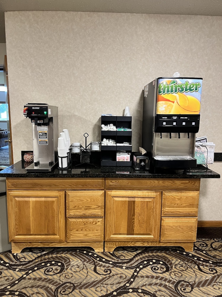 Serena Inn & Suites - Sundance