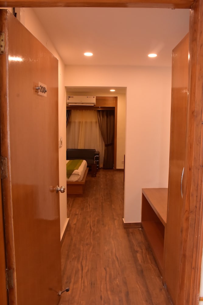 Clarks Inn Express Baddi view 5