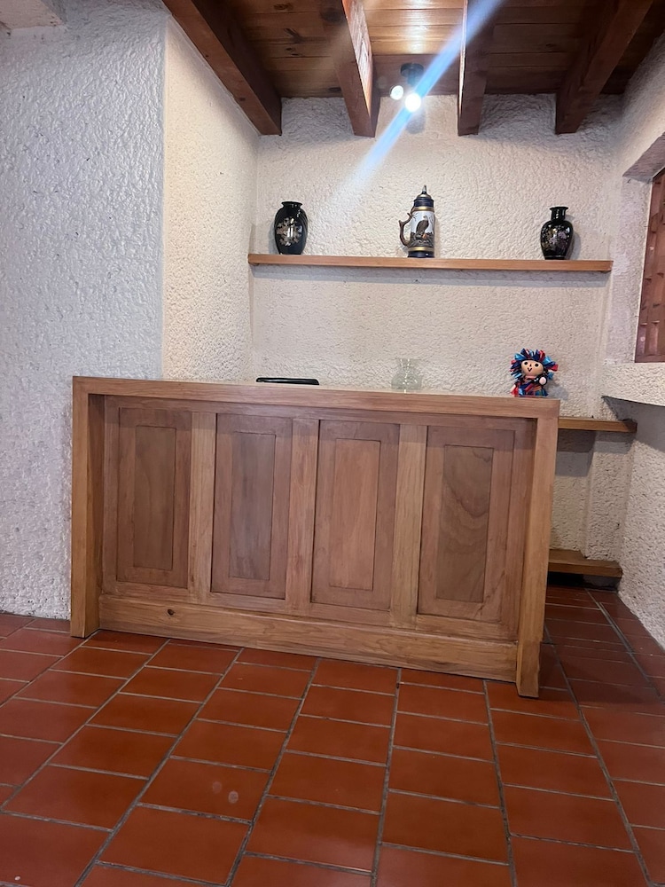 Hotel Casa en Club de Golf - Image 1