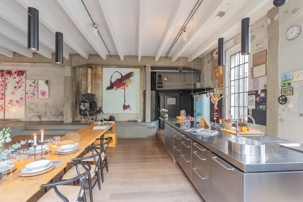 Design Loft With Private Parking by Rent all Como