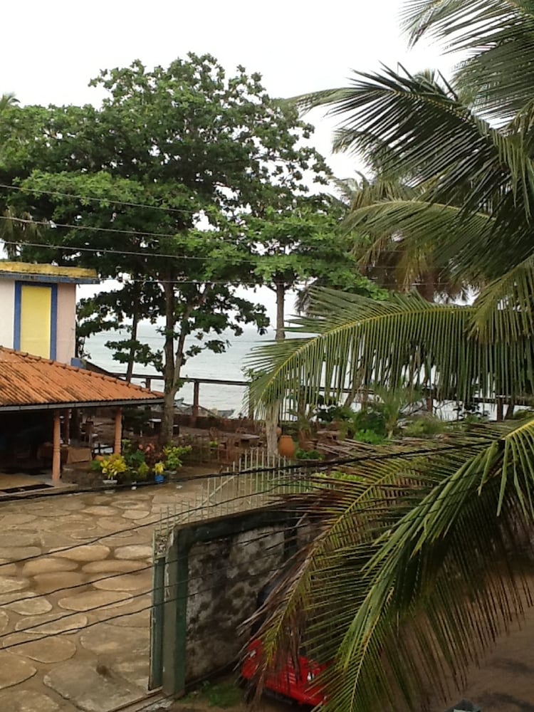 Catamaran Beach Home and Restaurant