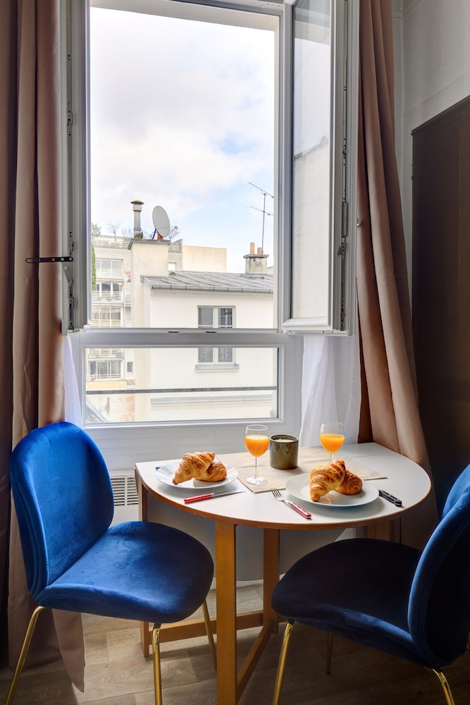 Cozy Studio for 2 in Le Marais