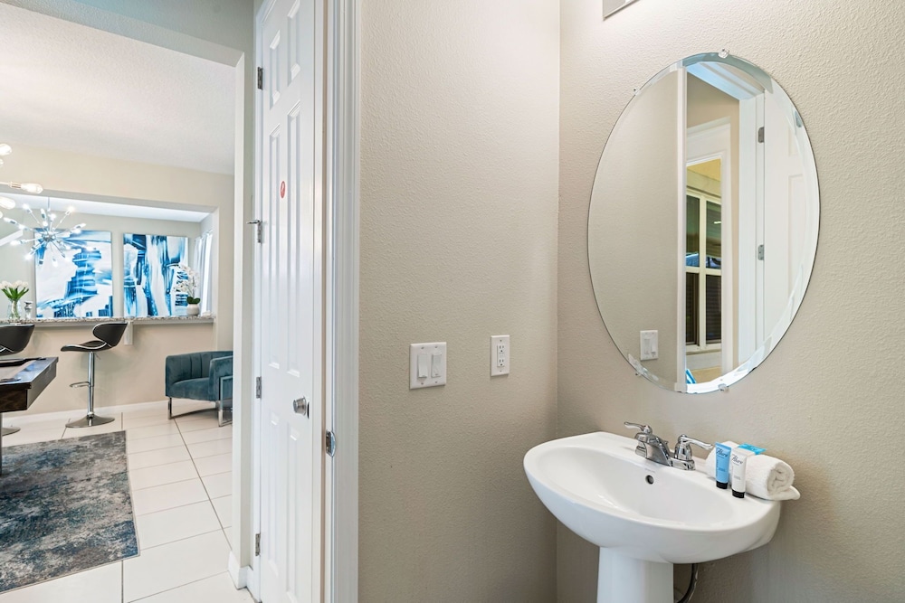 9014 Sunshine Ridge Loop
