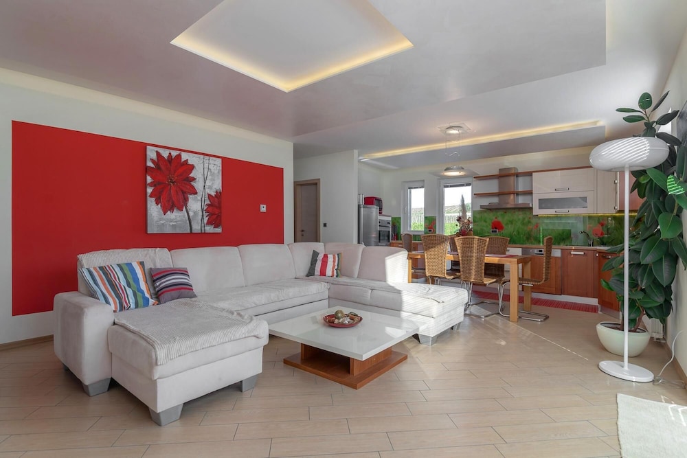 Pool Apartment Debeli Rti 3, photo 18