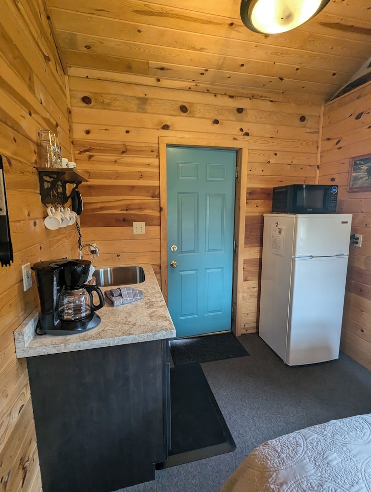 Gold Camp Cabins