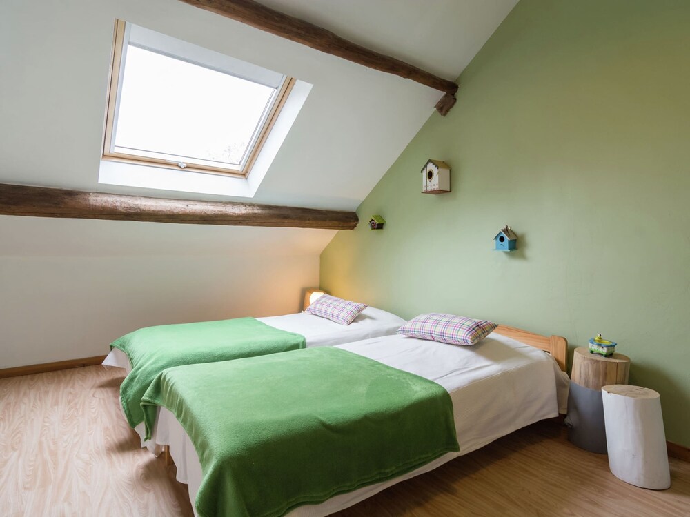 Pleasant Holiday Home With Garden in Ciney view 5