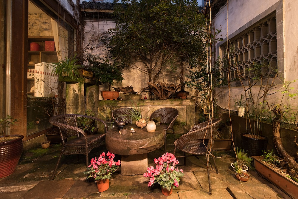 Guzo Su The Old House Boutique Hotel
