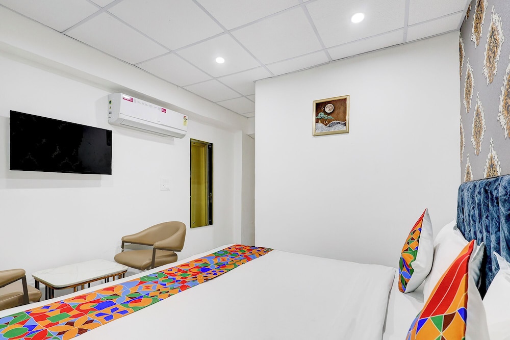 Fabhotel 18
