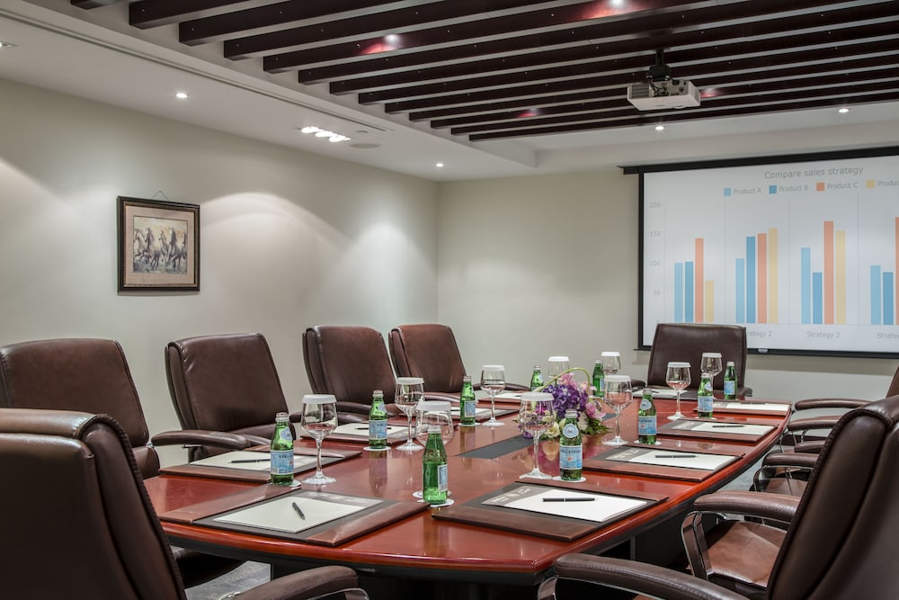 Abu Dhabi Vacations - Metropolitan Al Mafraq Hotel - Property Image 75