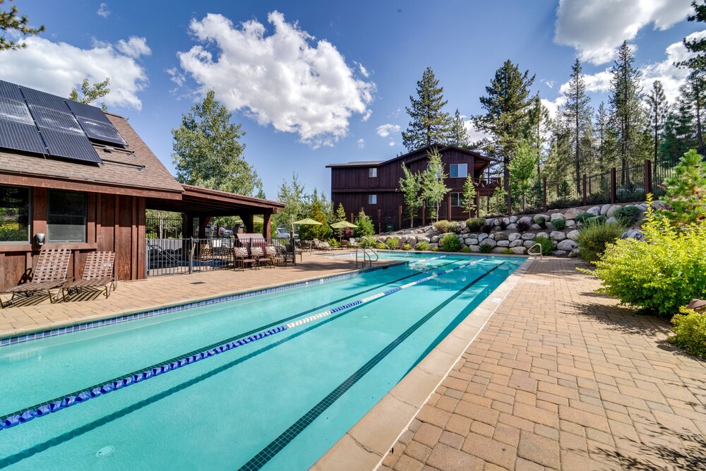 Boulders Truckee Condo Near Donner Lake + Skiing! view 3
