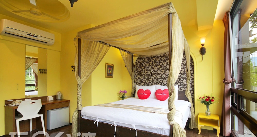 Full House Bed and Breakfast