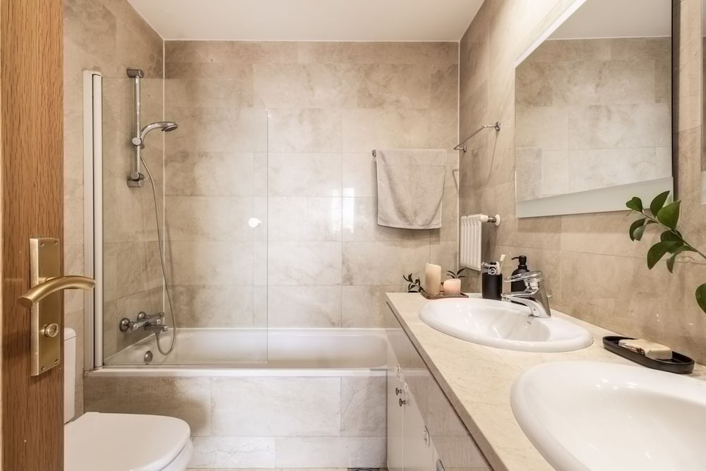 Llivia - 3 Bedrooms and Terrace in Almagro
