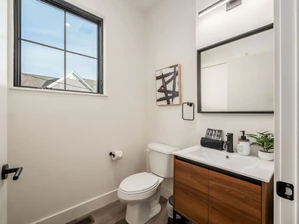 Stylish Getaway -columbus-3 Bedroom Masterpiece