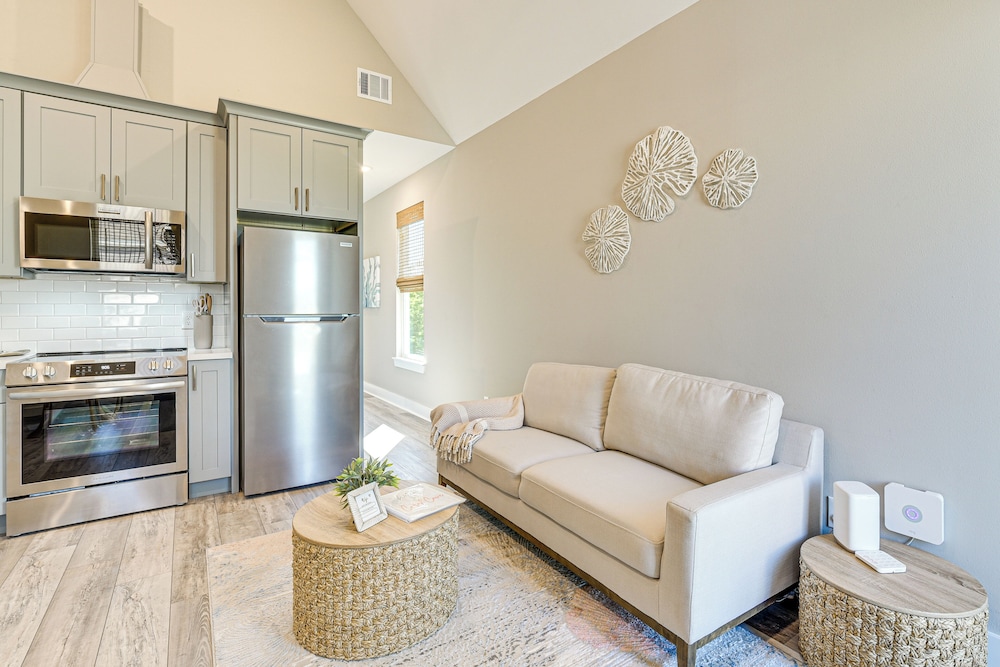 1 Mi to Galveston Beach, Seawall: New Tiny Home!