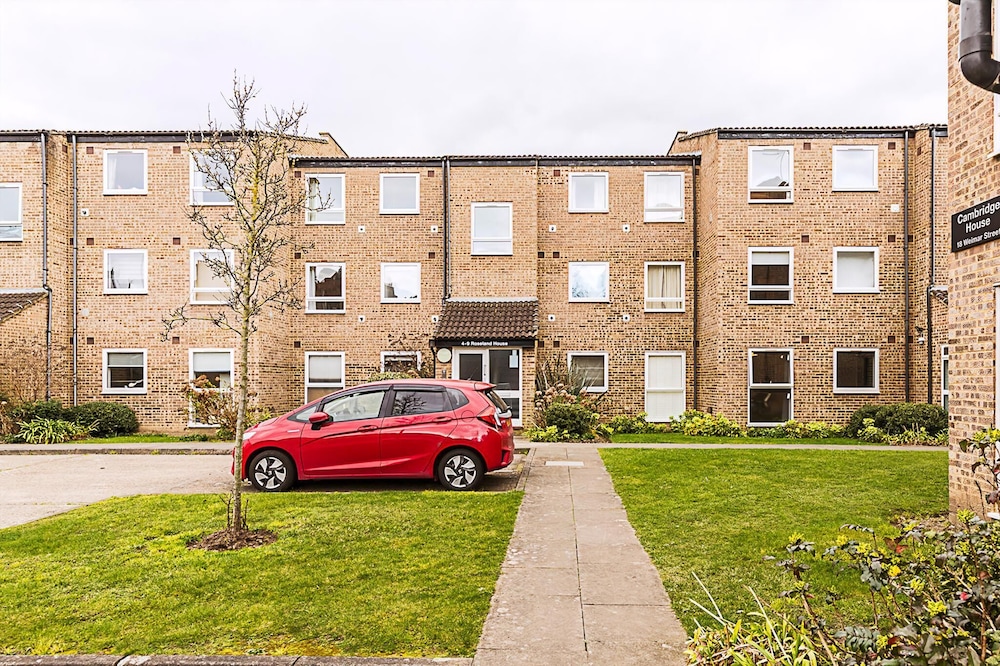 Bright 2-bed Home Near Putney Riverside